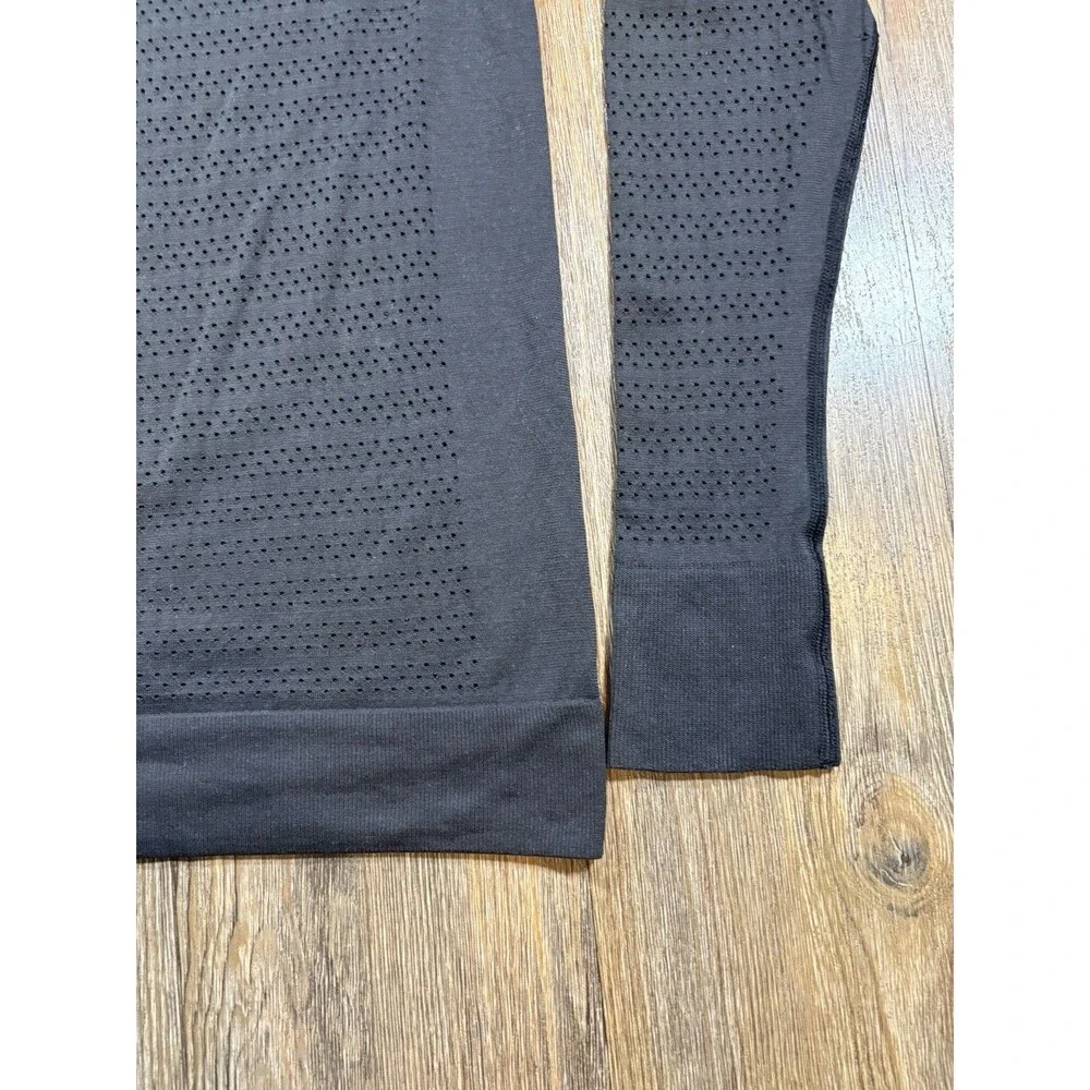 Lululemon Top Breeze By Long Sleeve Squad Perforated Black Womens Sz 6